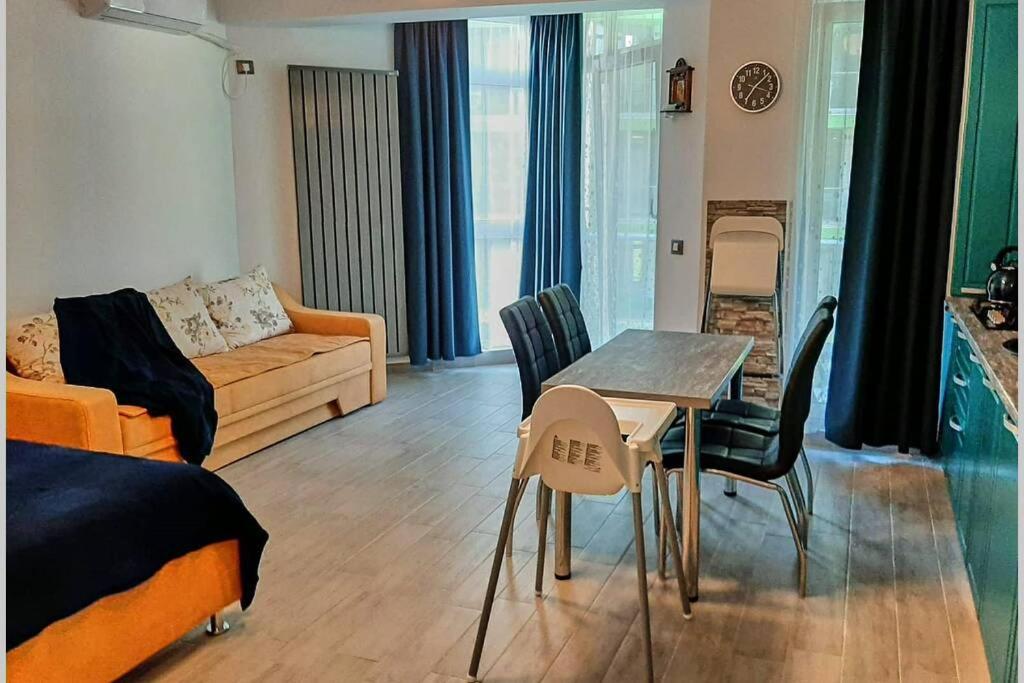 Eka Studio - Pool & Spa Beach Resort Navodari Luaran gambar